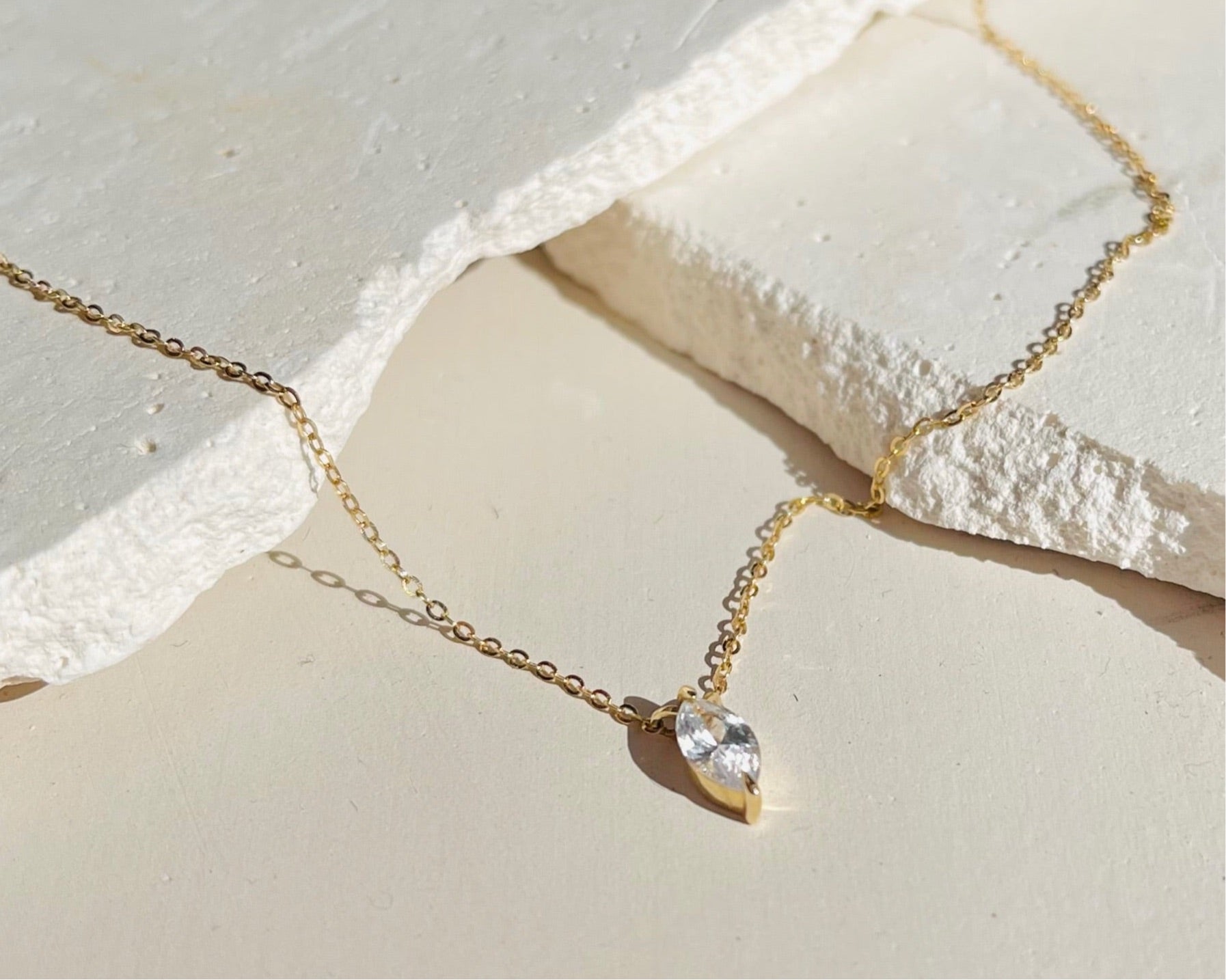 Abigail | Solid Gold Marquise Pendant Necklace - LB BOUTIQ
